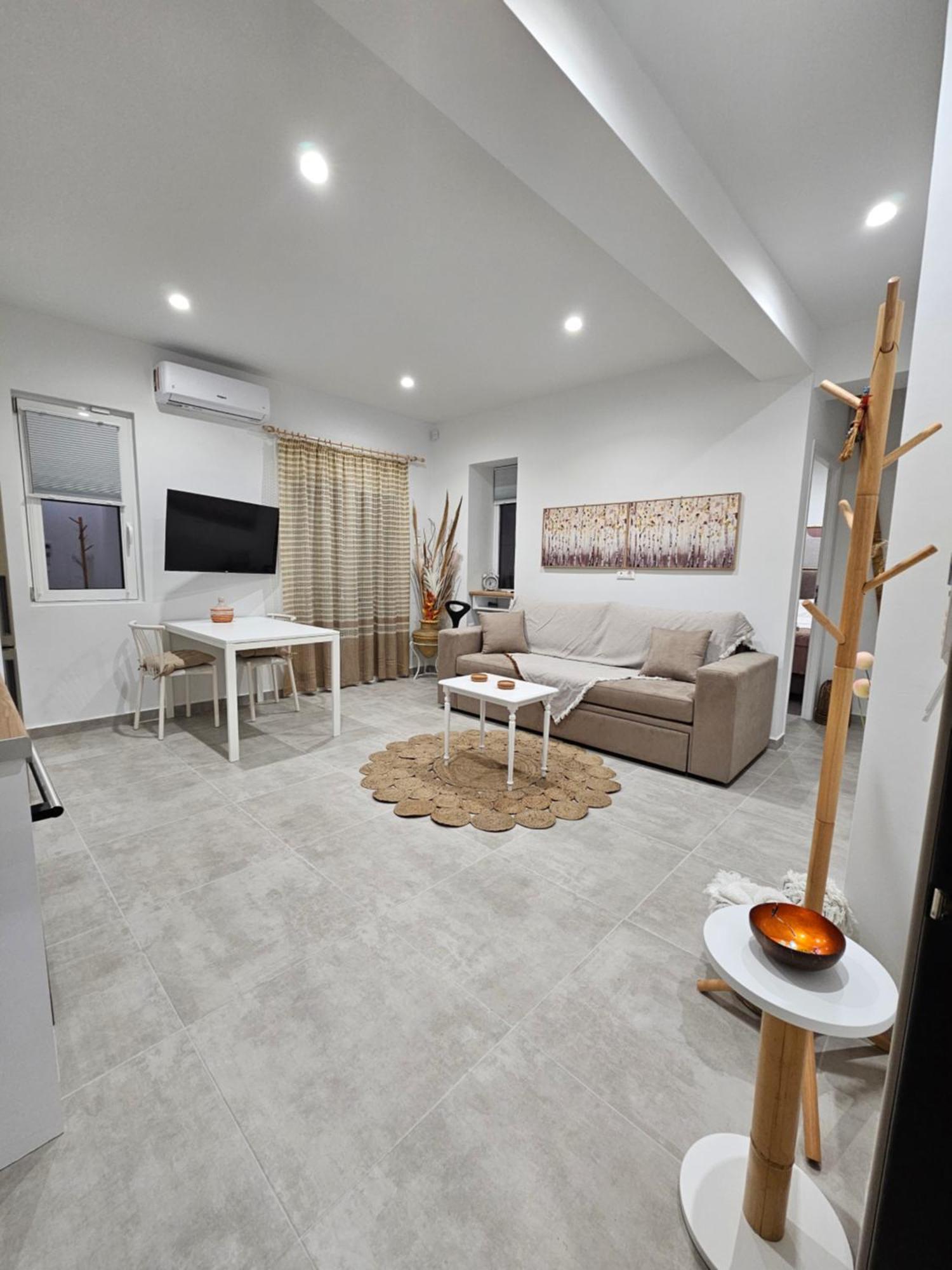 Bamboo Apartment Marousi Center เอเธนส์ ภายนอก รูปภาพ