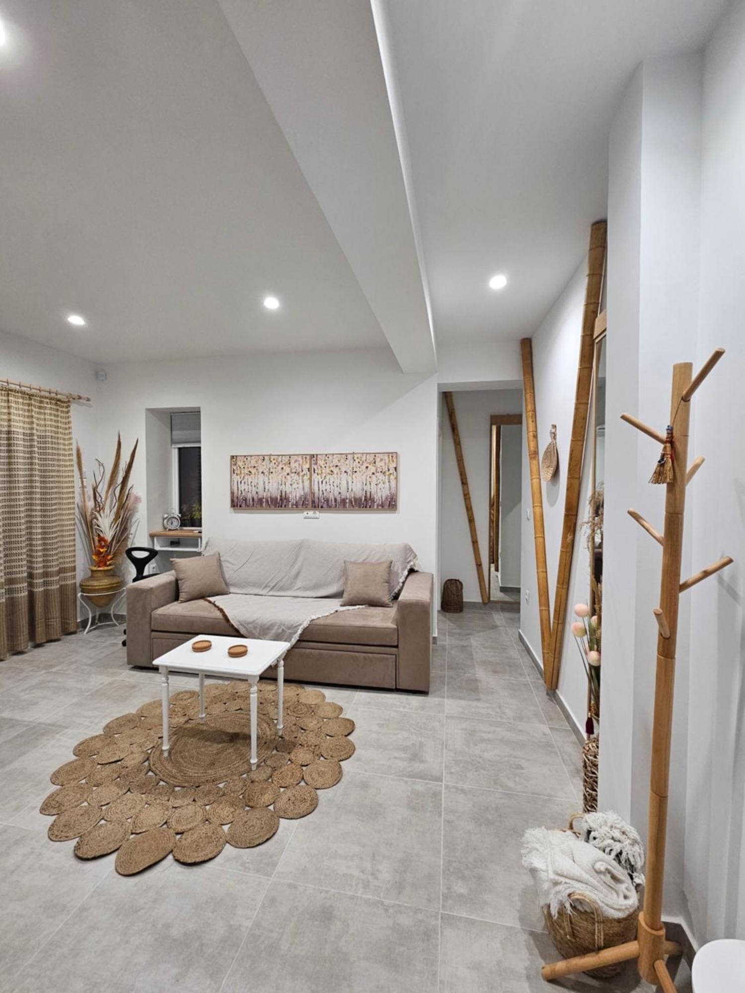 Bamboo Apartment Marousi Center เอเธนส์ ภายนอก รูปภาพ